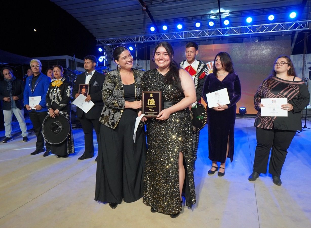 MÁS DE MIL PERSONAS DISFRUTARON DE LA GRAN FINAL DEL PRIMER FESTIVAL DEL CANTAR VECINAL EN VILLA ALEMANA