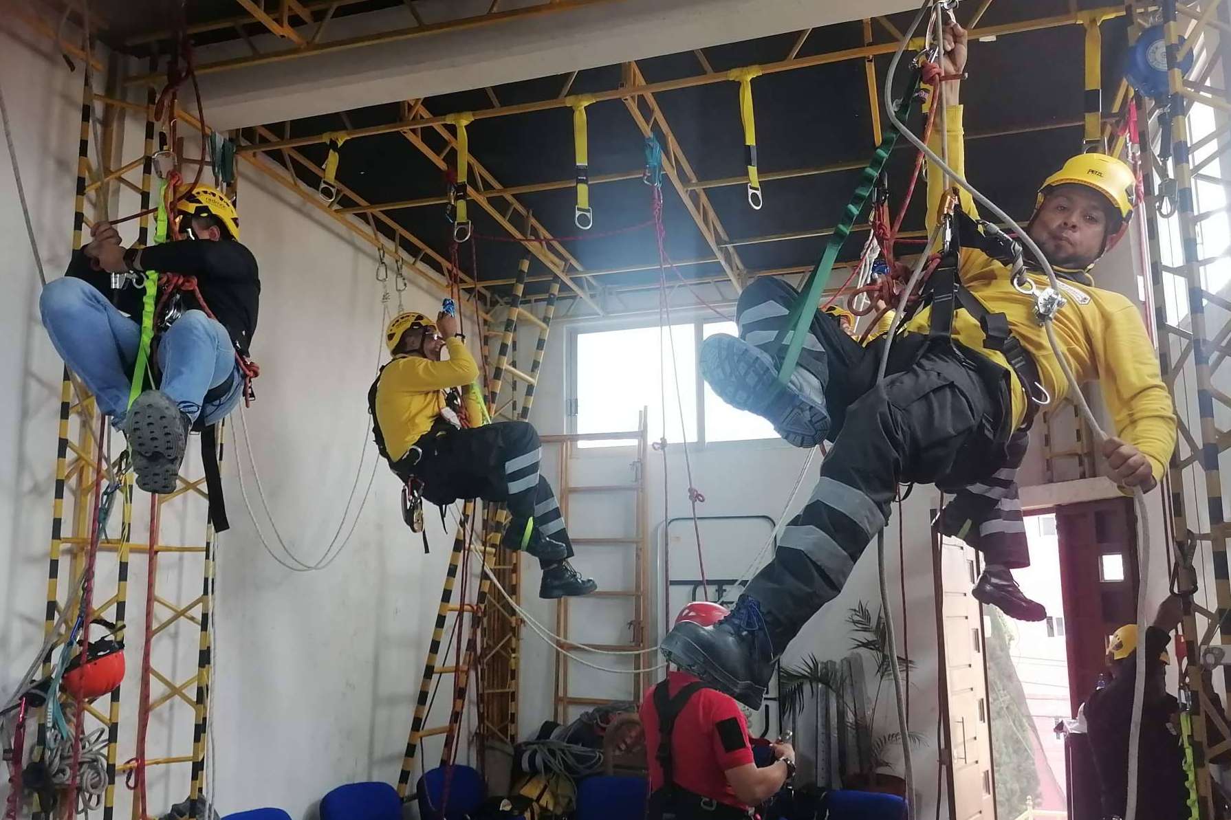 Hogo Mev ofrece cursos esenciales para los supervisores de seguridad y salud laboral